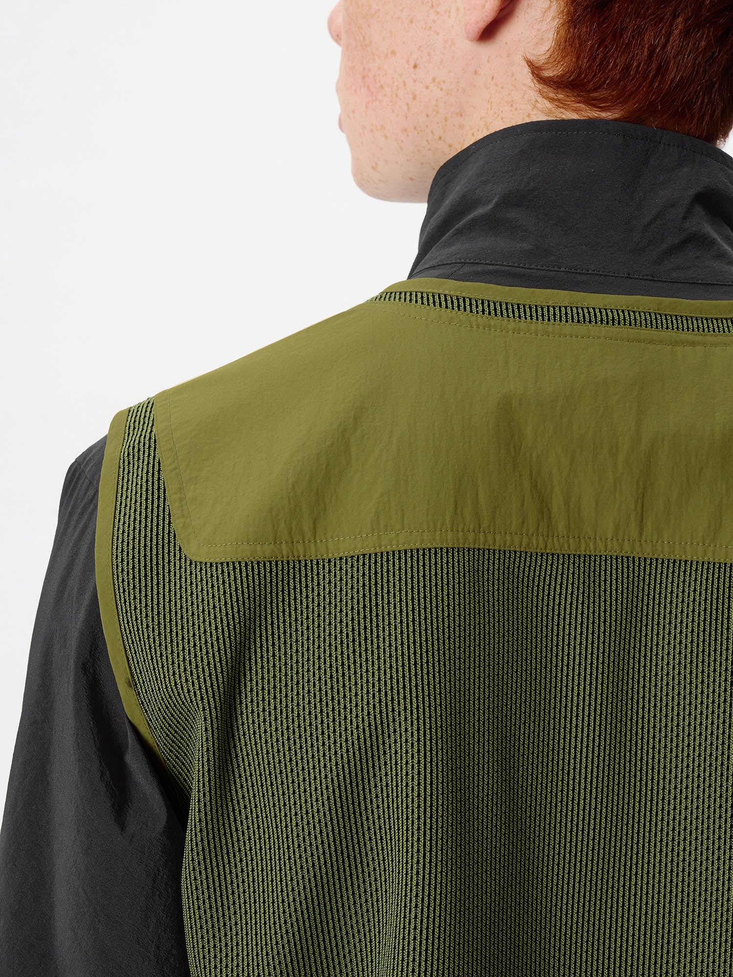 Tonalith Mesh Half Zip Vest - Image 11
