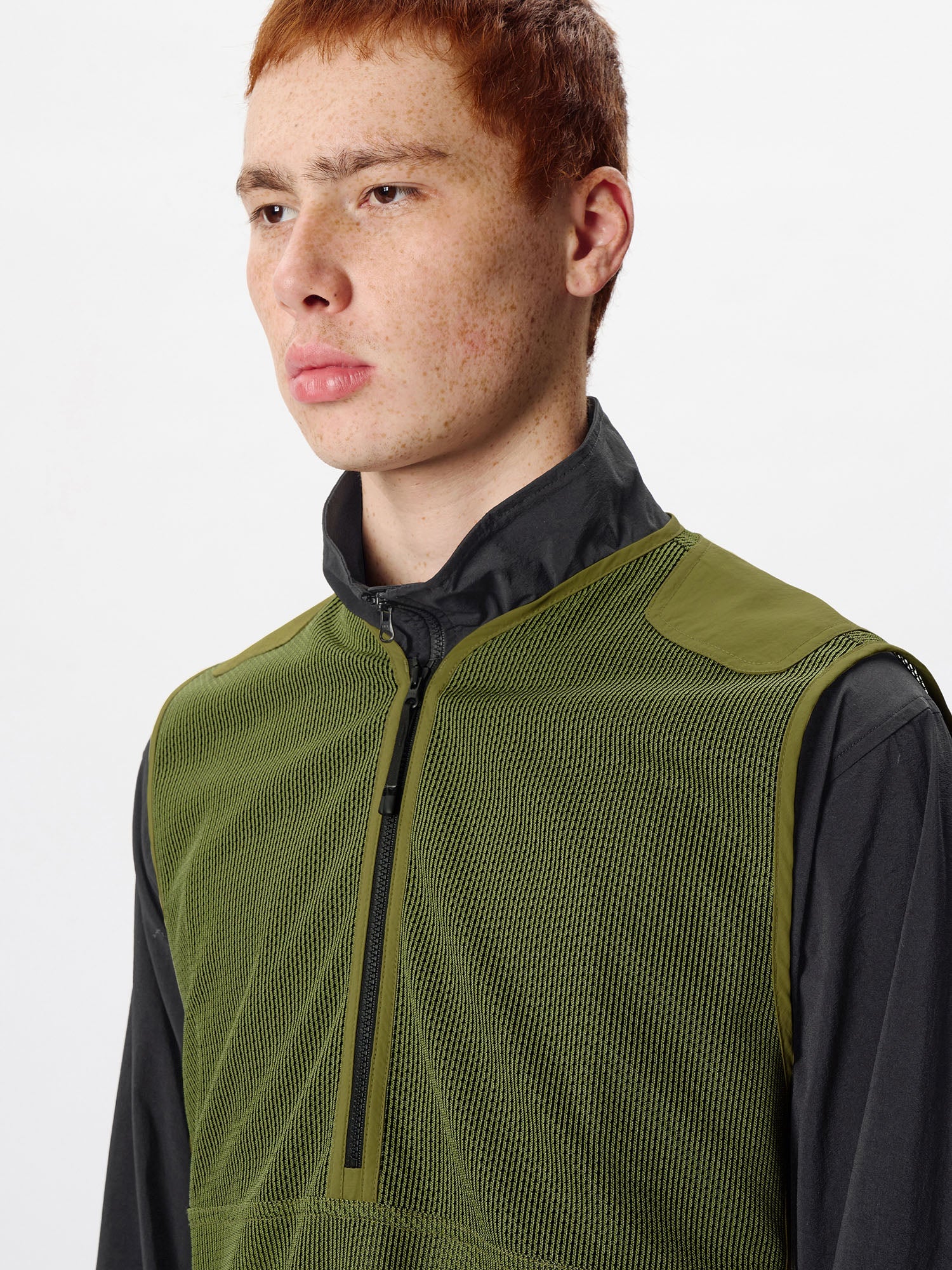 Tonalith Mesh Half Zip Vest - Image 8