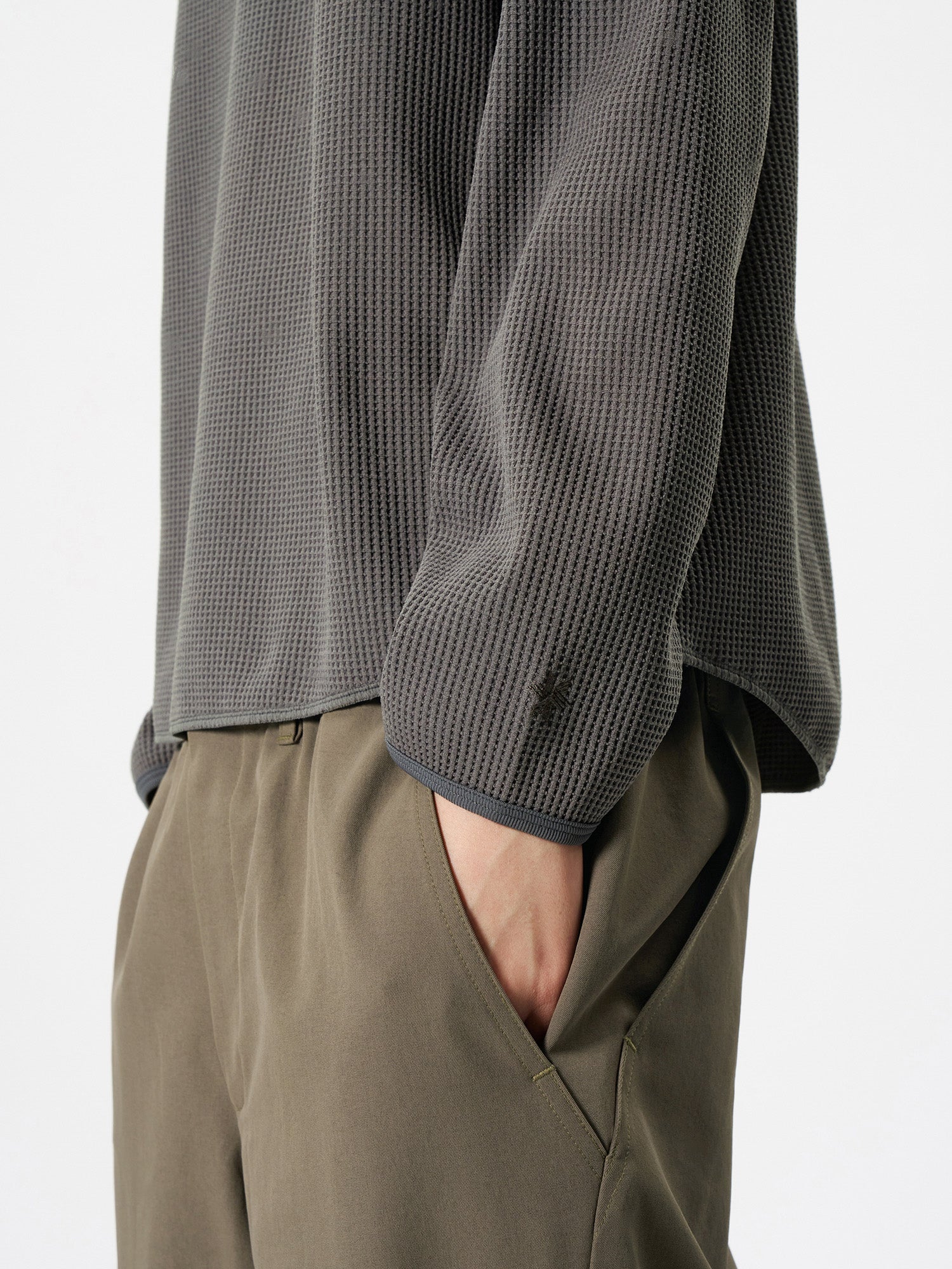 WF Light L/S T-shirt - Image 13