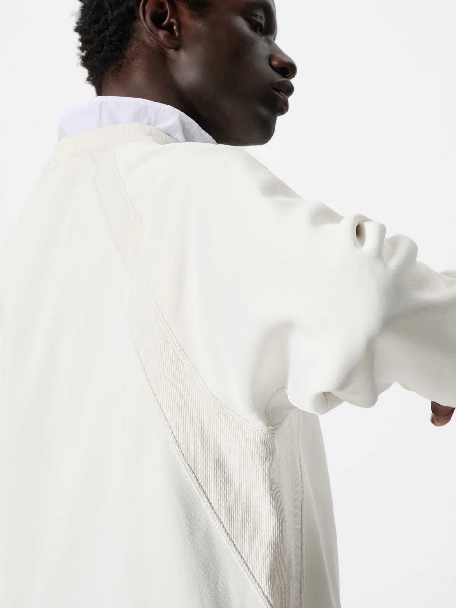 Gramia WF Pullover - Image 9