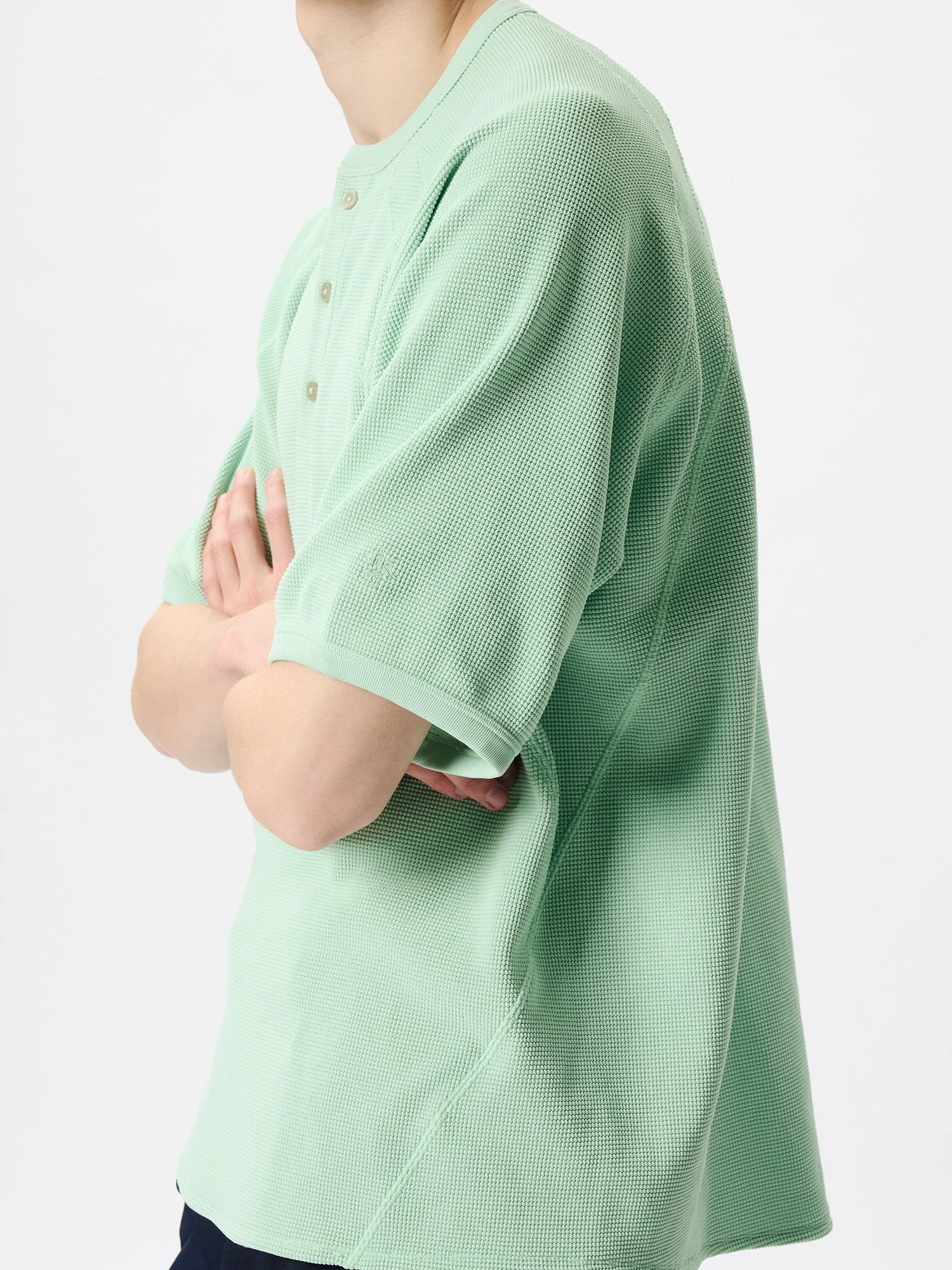 Mesh WF Actinoid Henley Neck T-shirt - Image 12