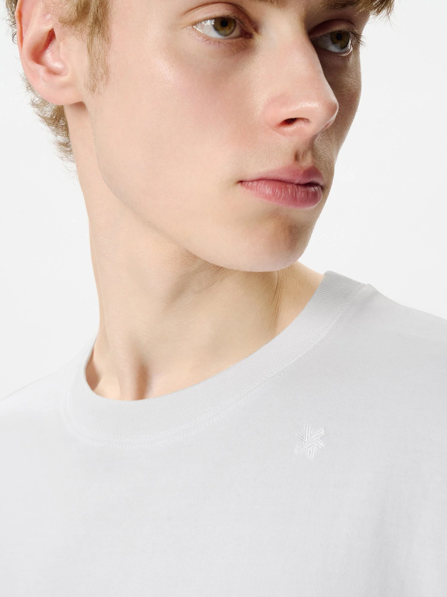 Cooling Aquora T-shirt - Image 10