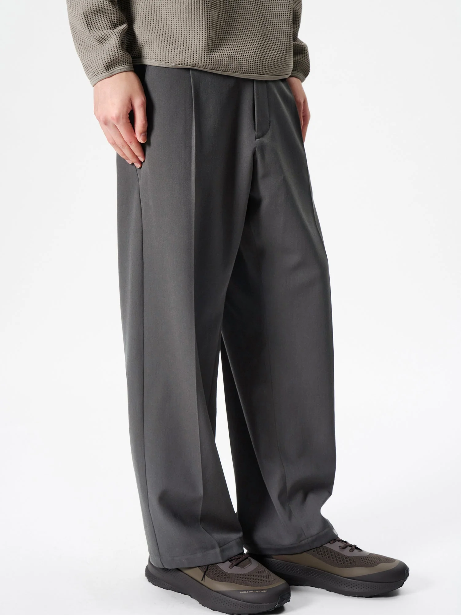 One Tuck Straight Wool Pants - Image 8