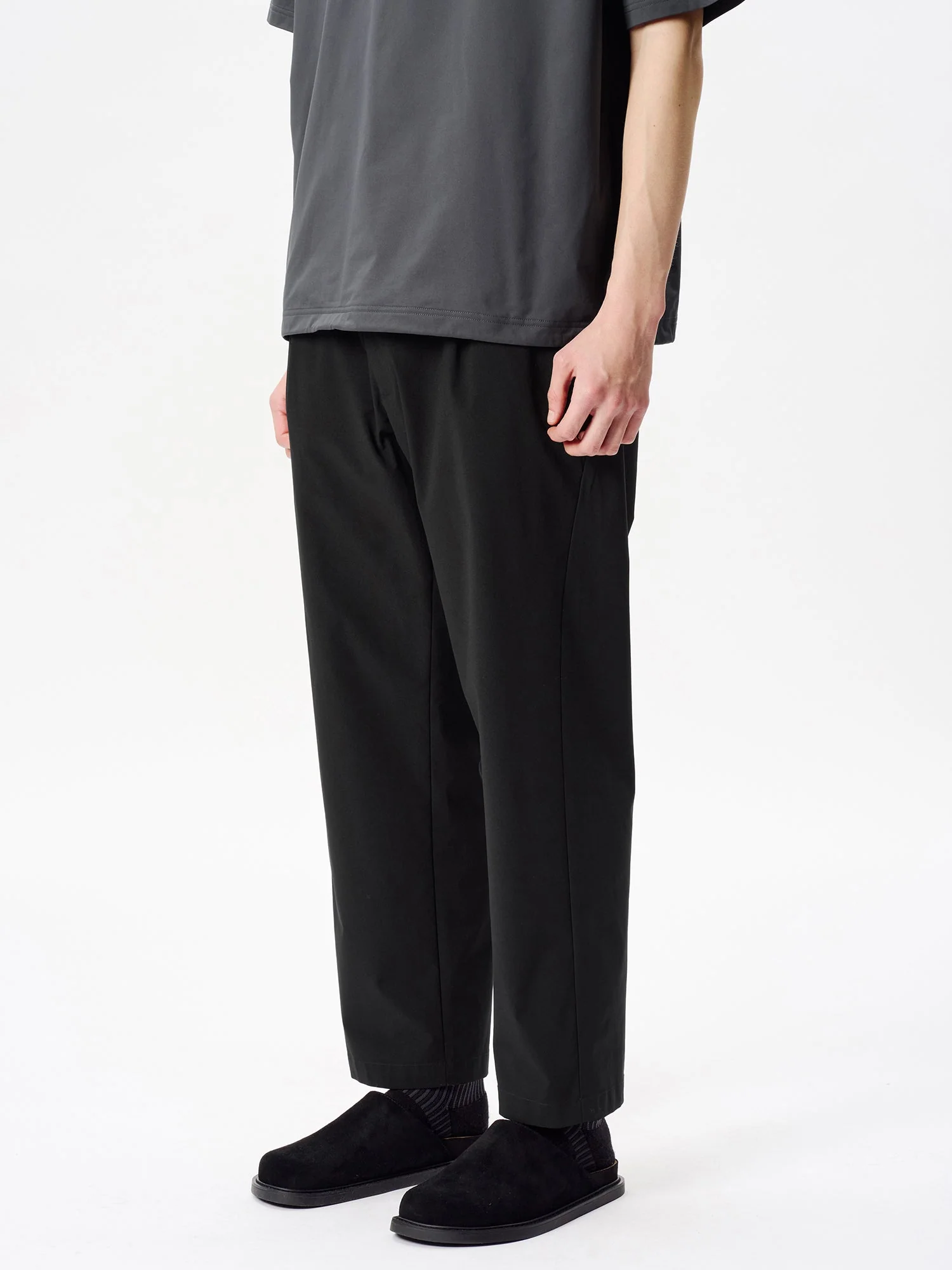 One Tuck Tapered Light Pants - Image 5