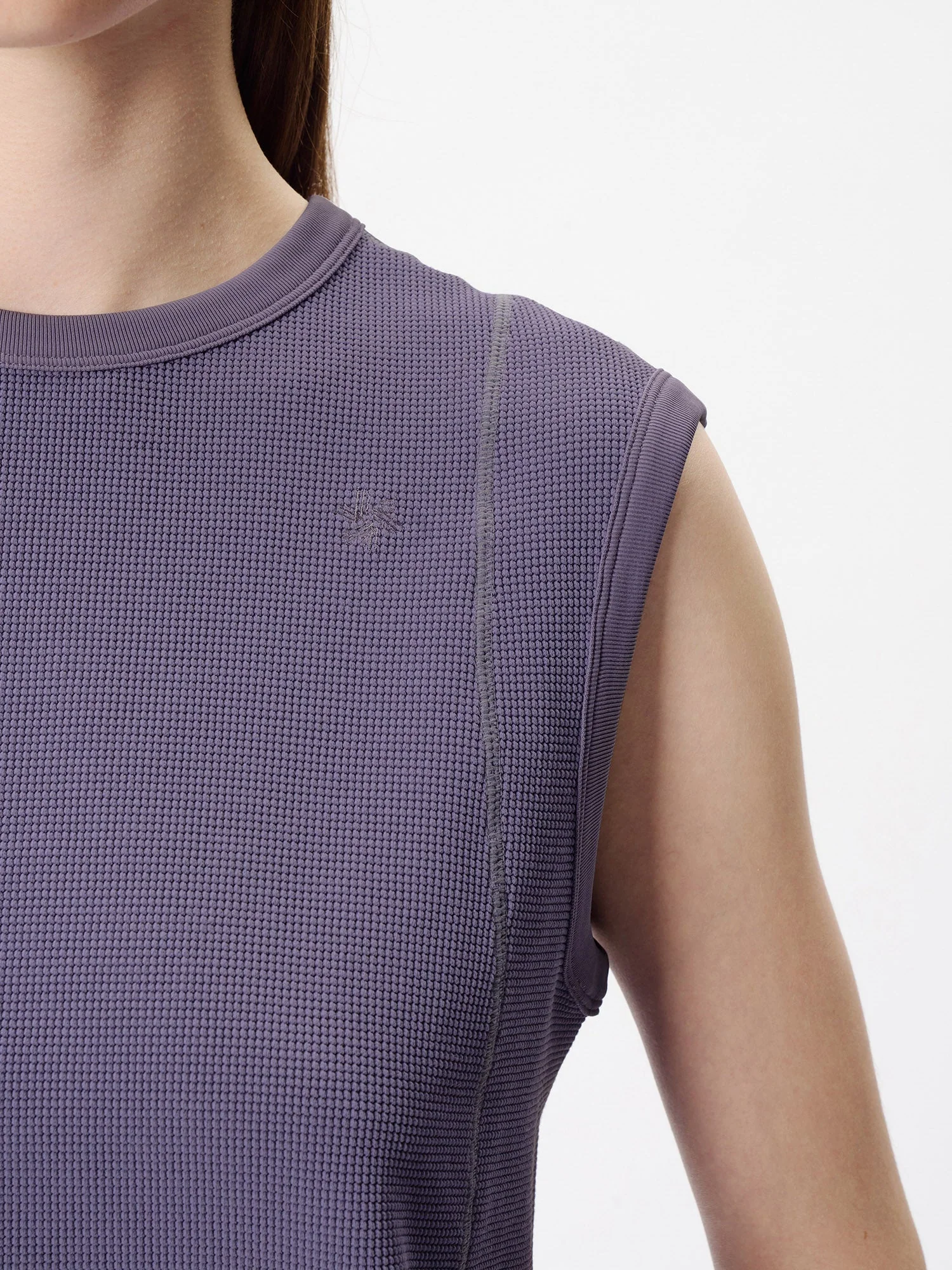 Mesh WF Sleeveless - Image 9