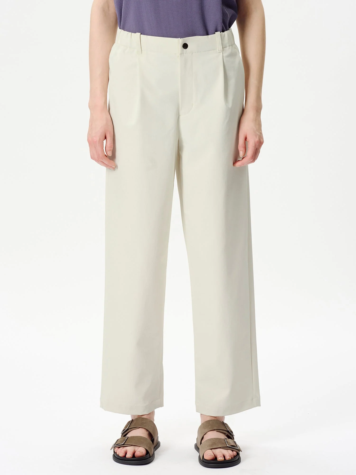 One Tuck Stick Stretch Pants