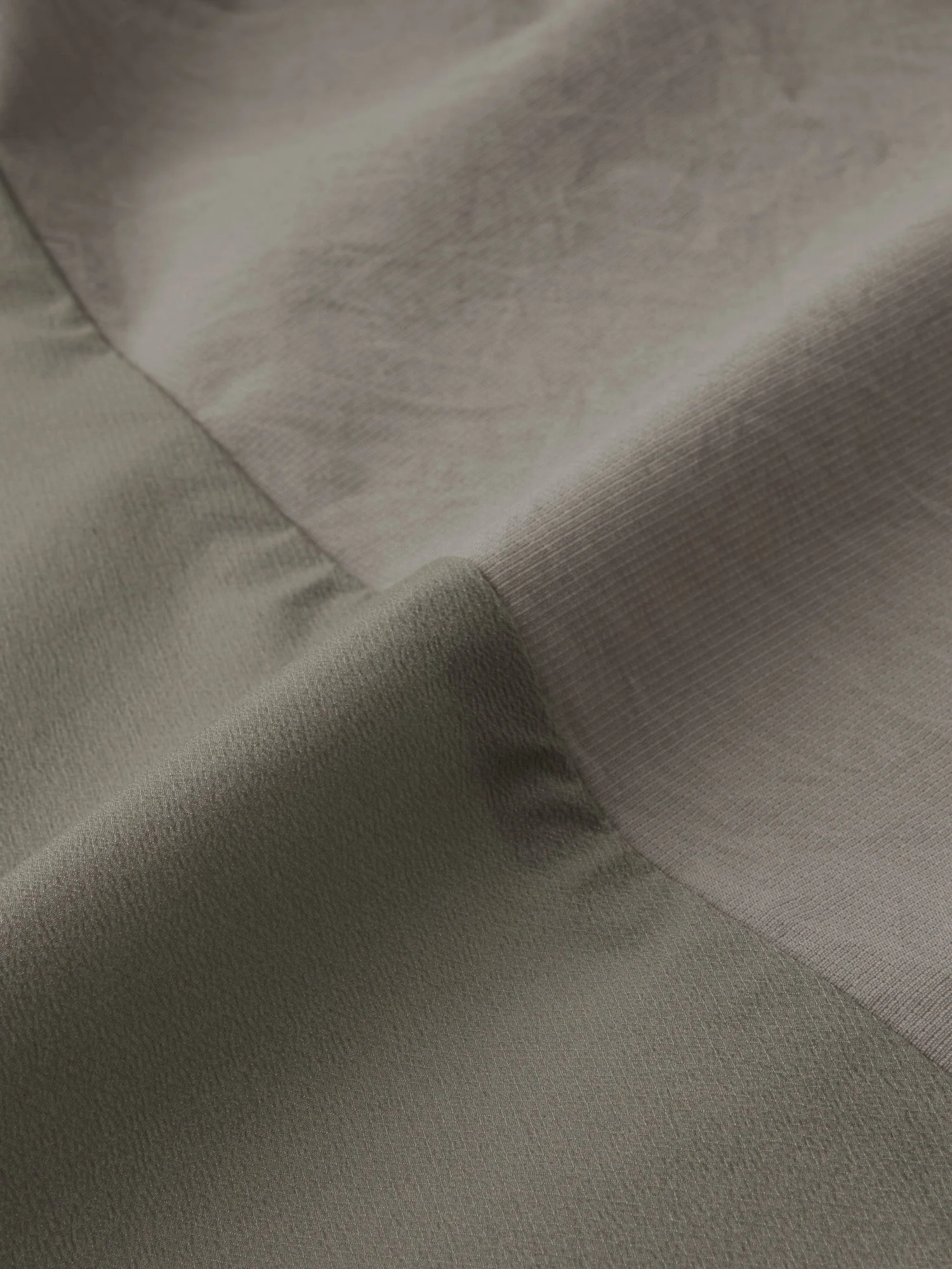 Eris Hybrid Jacket - Image 9