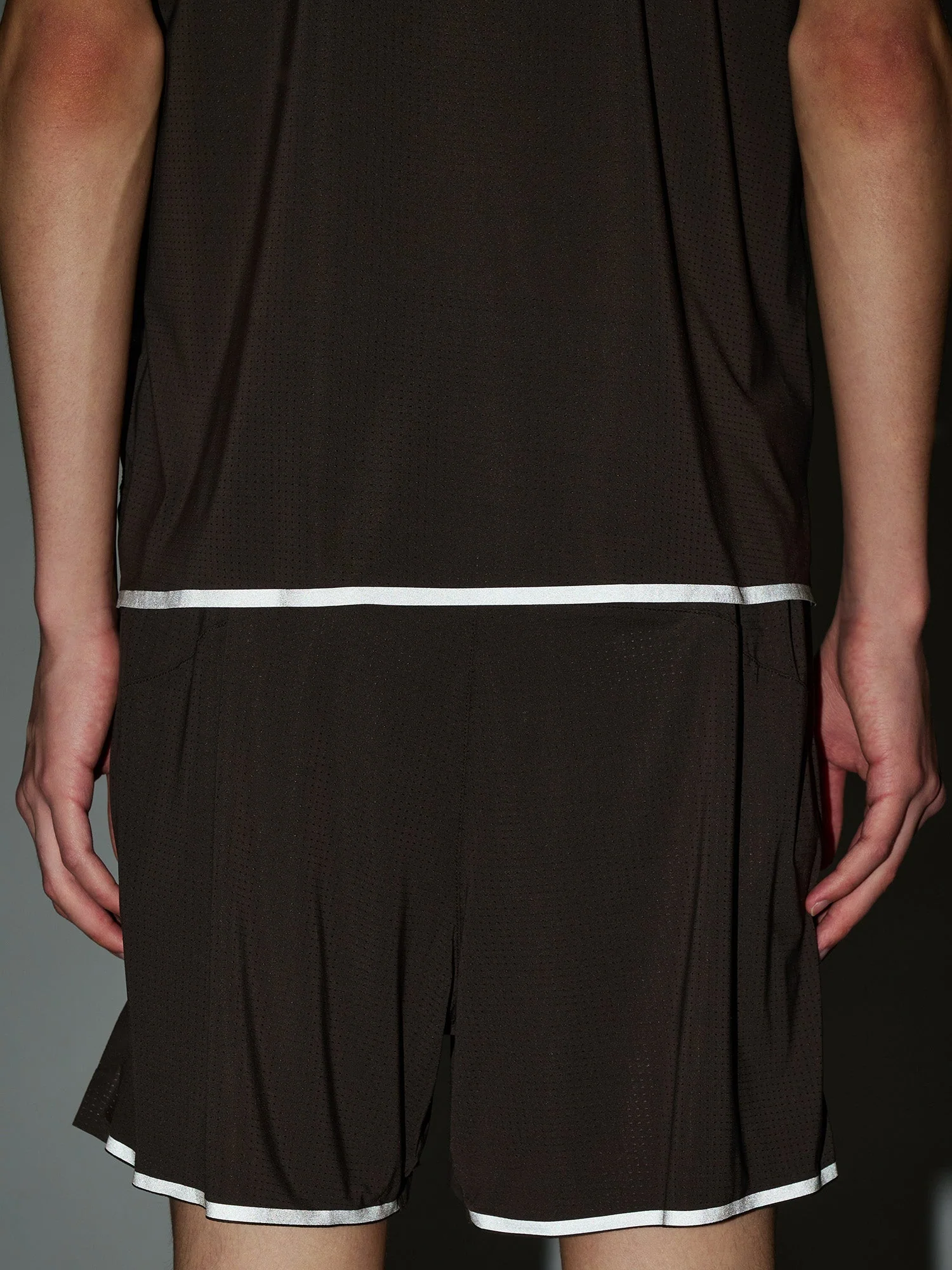 Air Pit Sleeveless - Image 11