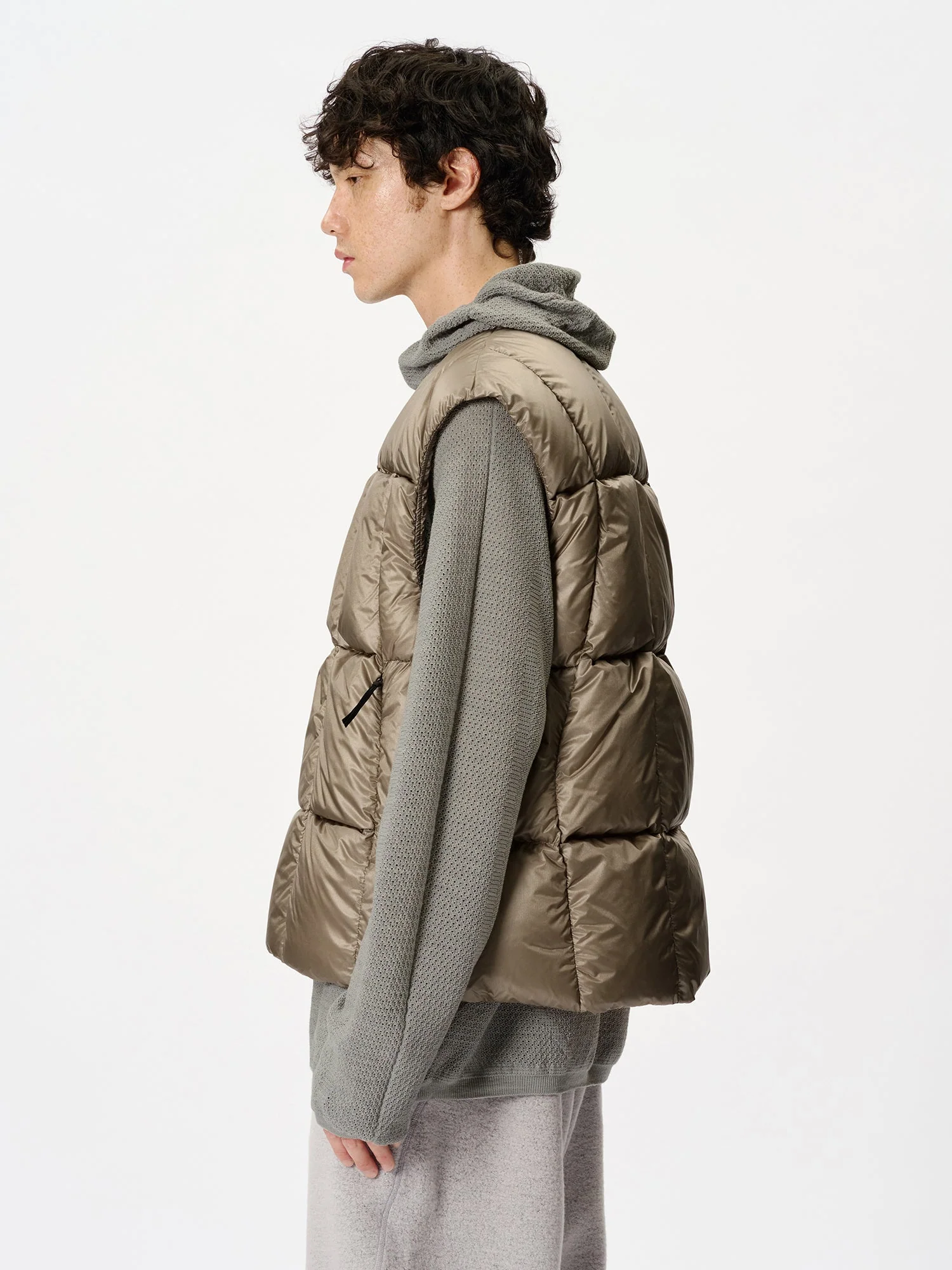 Goldwin 0 Three-Dimensional Down Light Vest - Image 5