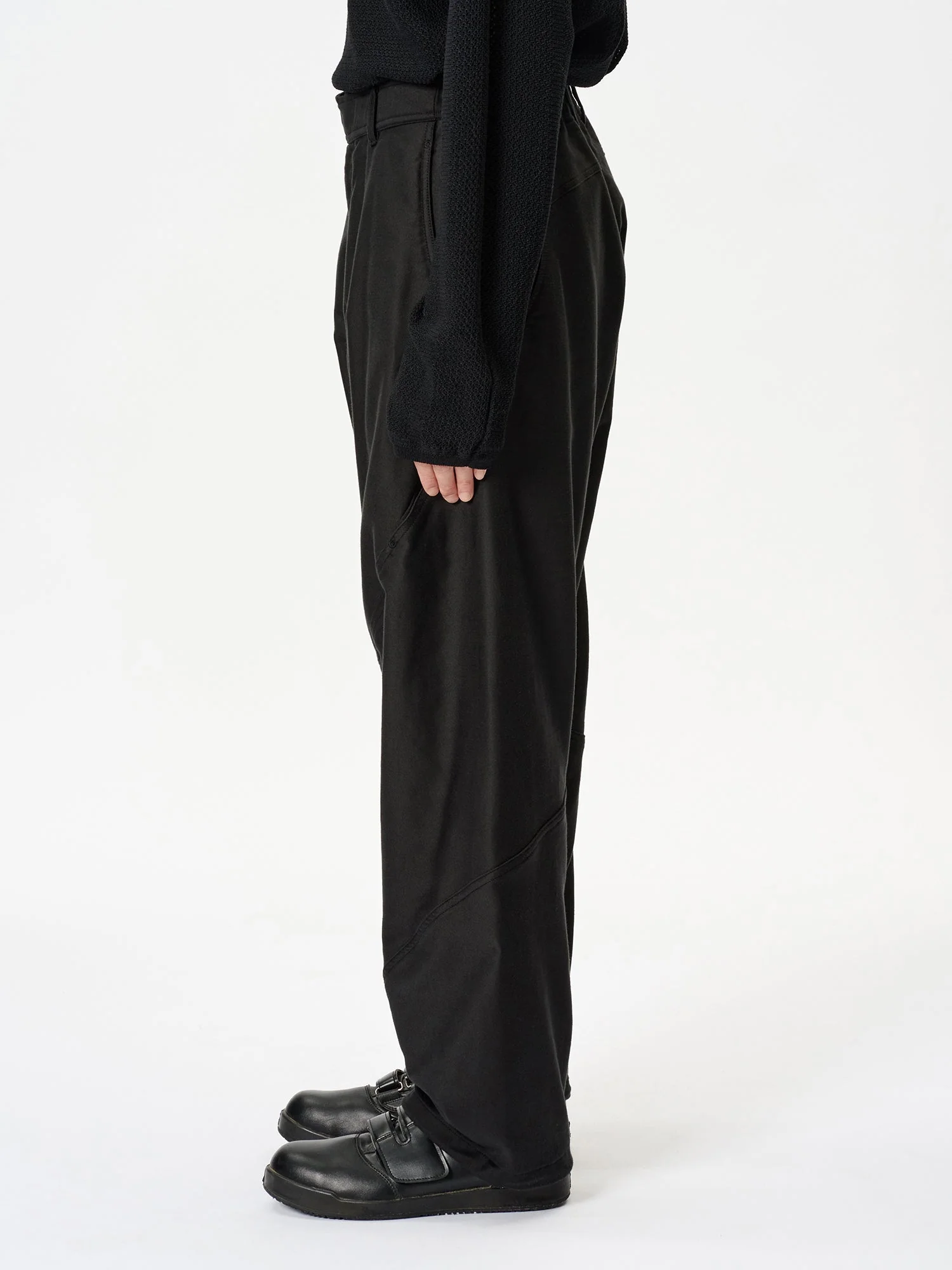 Goldwin 0 Cotton Silk Blend Helicoid Wide Pants - Image 5
